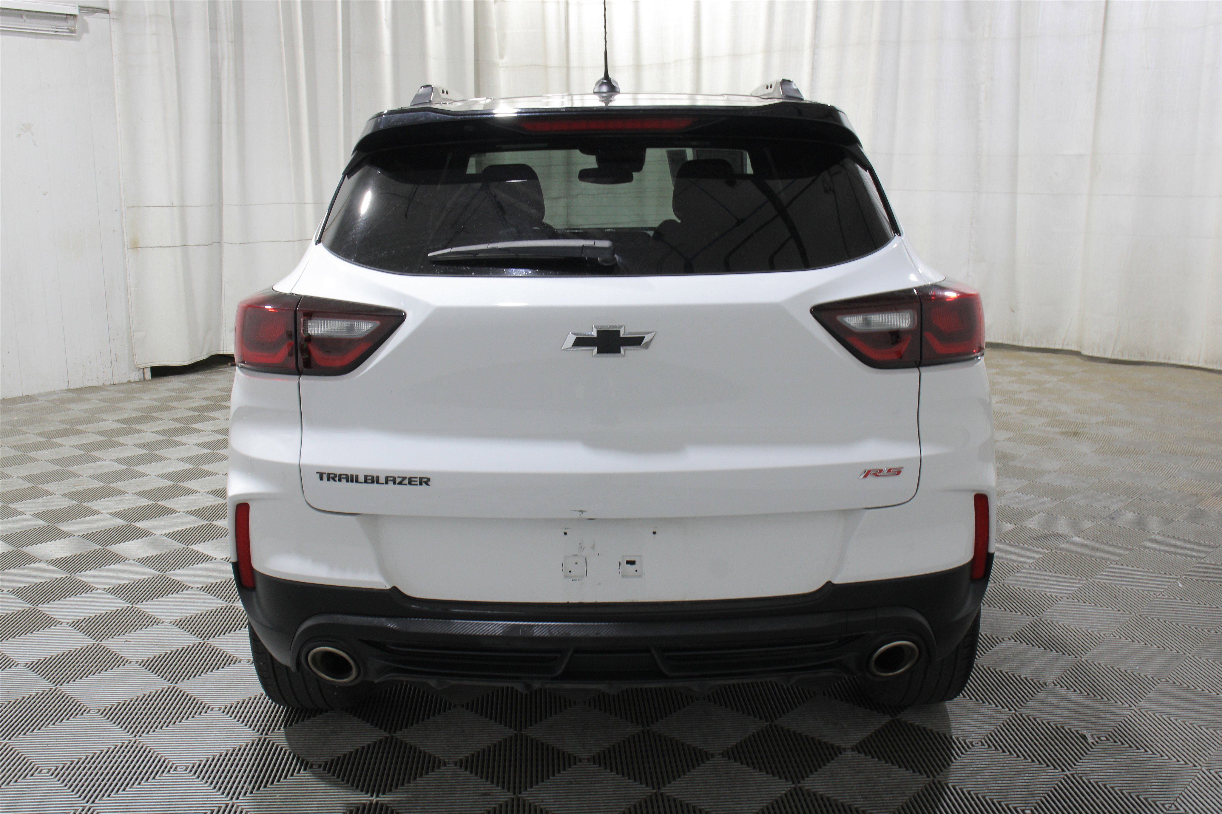 Used 2024 Chevrolet TrailBlazer RS image 30