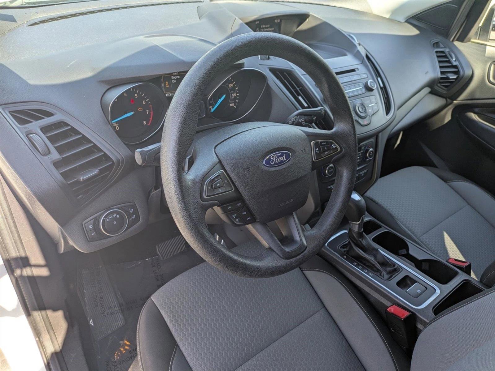 Used 2017 Ford Escape SE AWD/4WD image 10