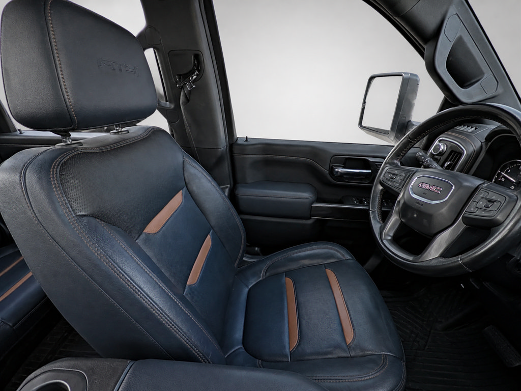 Used 2022 GMC Sierra 3500 AT4 w/ AT4 Preferred Package AWD/4WD image 12