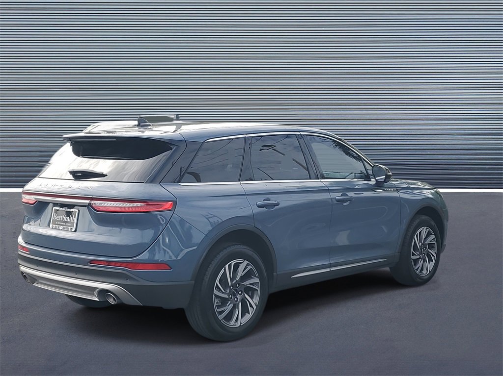 Used 2023 Lincoln Corsair FWD w/ Equipment Group 101A image 3