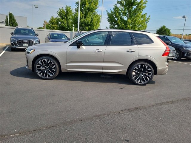 New 2026 Volvo XC60 B5 Ultra w/ Protection Package Premier image 2