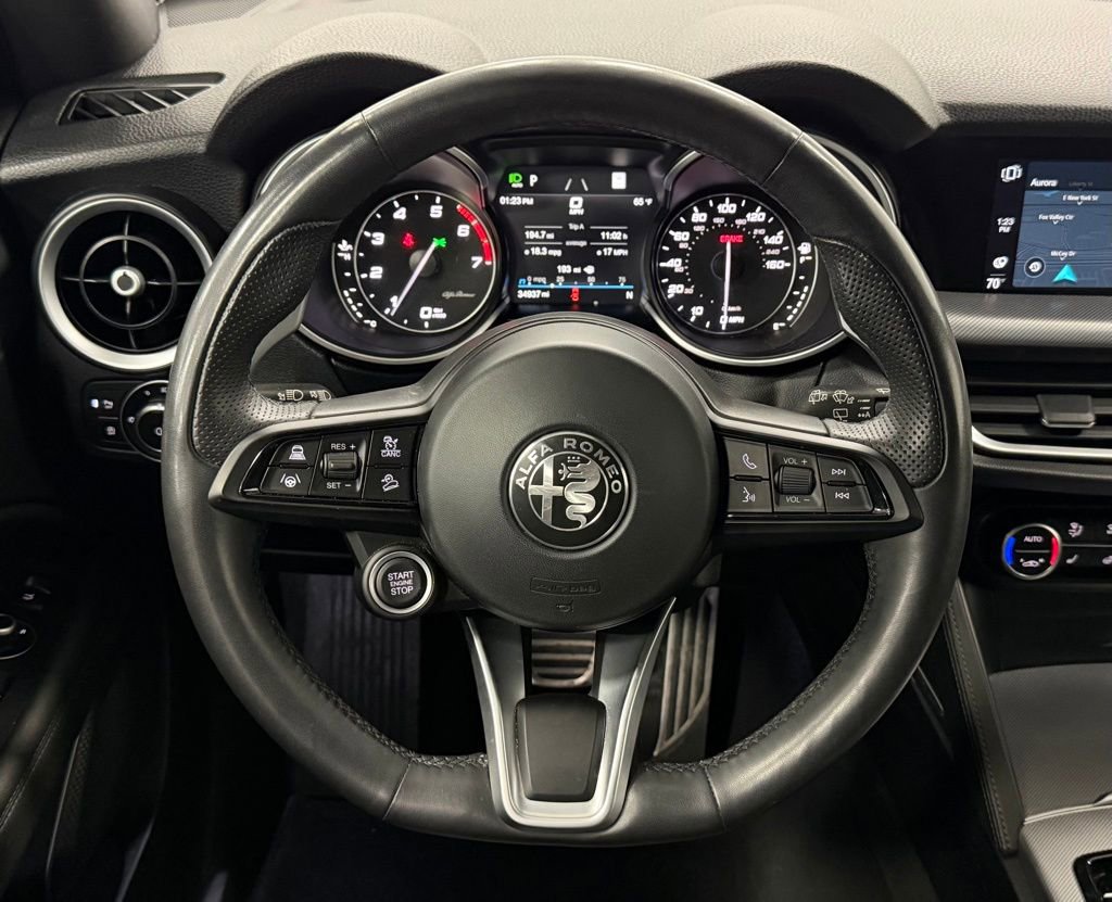 Used 2023 Alfa Romeo Stelvio Veloce image 18
