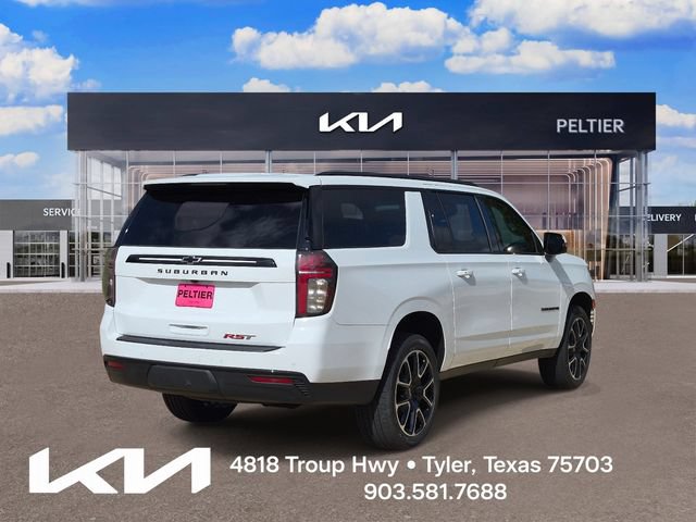 Used 2023 Chevrolet Suburban RST w/ Luxury Package RWD image 6