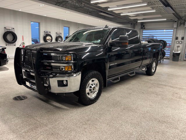 Used 2016 Chevrolet Silverado 2500 LT w/ LT Convenience Package AWD/4WD image 2