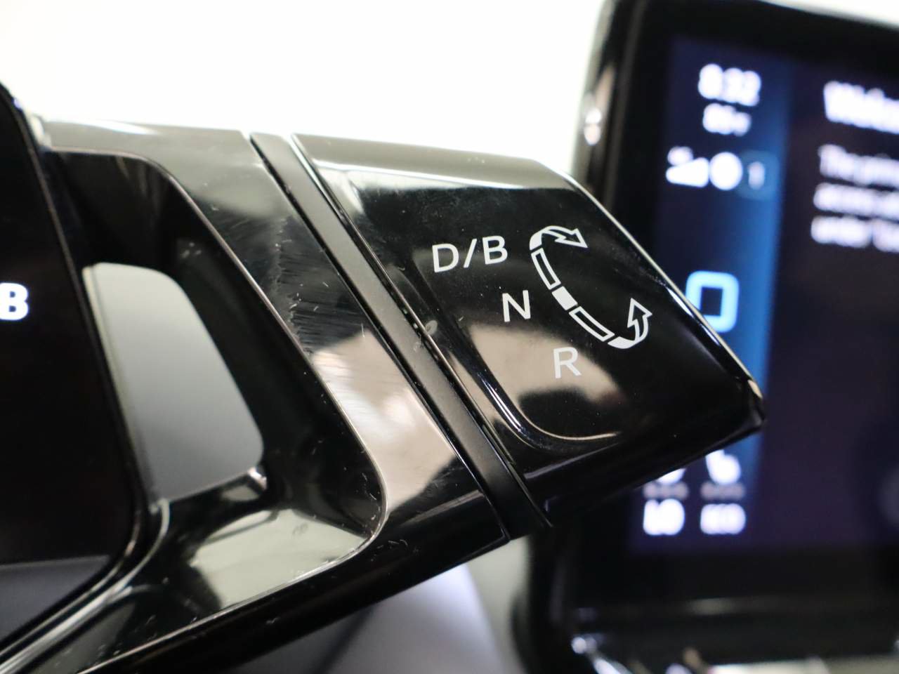 Certified 2023 Volkswagen ID.4 Pro RWD image 9