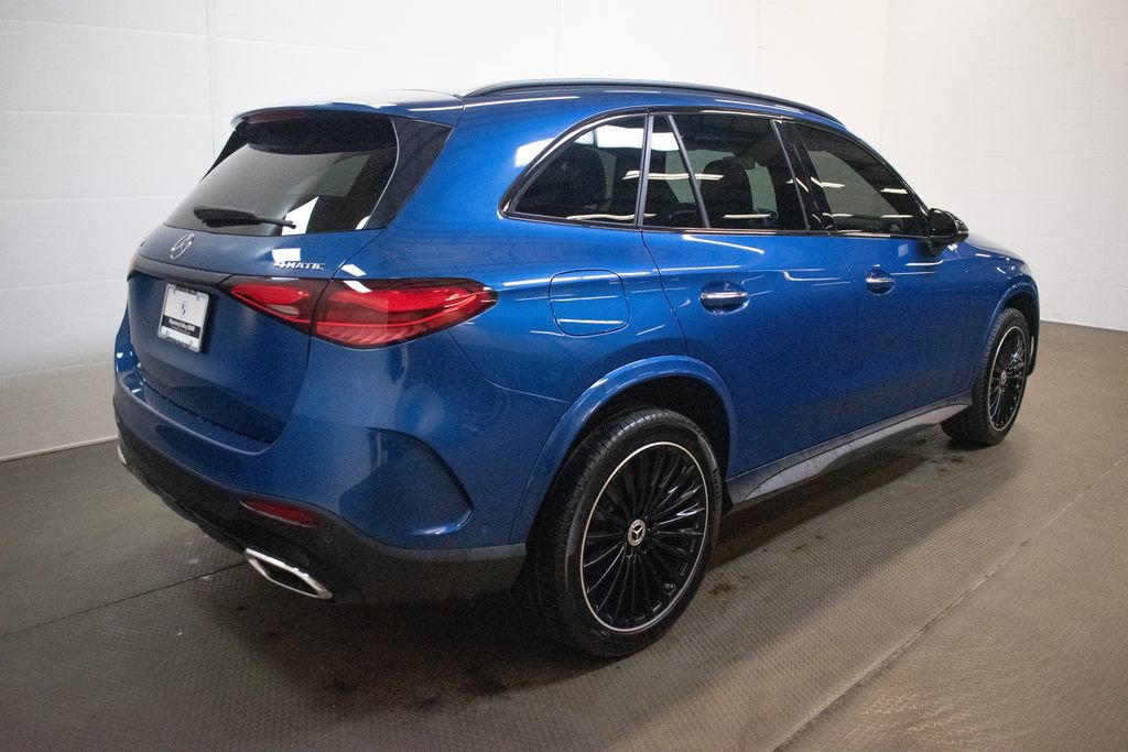 Used 2023 Mercedes-Benz GLC 300 4MATIC image 4