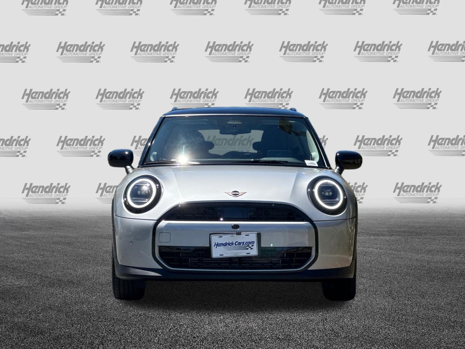 Used 2025 MINI Cooper 2-Door Hardtop FWD image 10