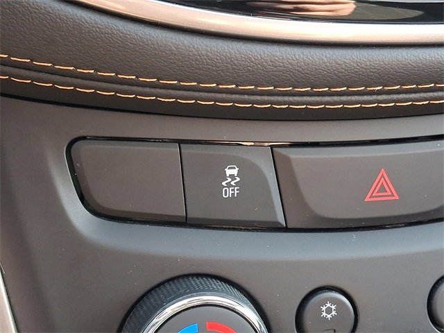 Certified 2022 Chevrolet Trax LT w/ LT Convenience Package image 26