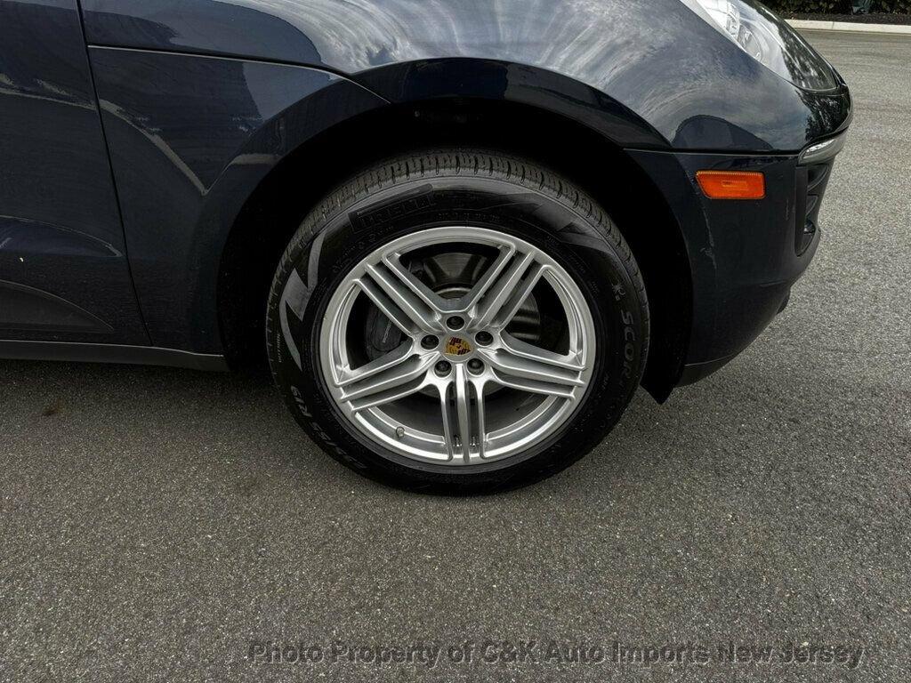 Used 2017 Porsche Macan AWD/4WD image 11