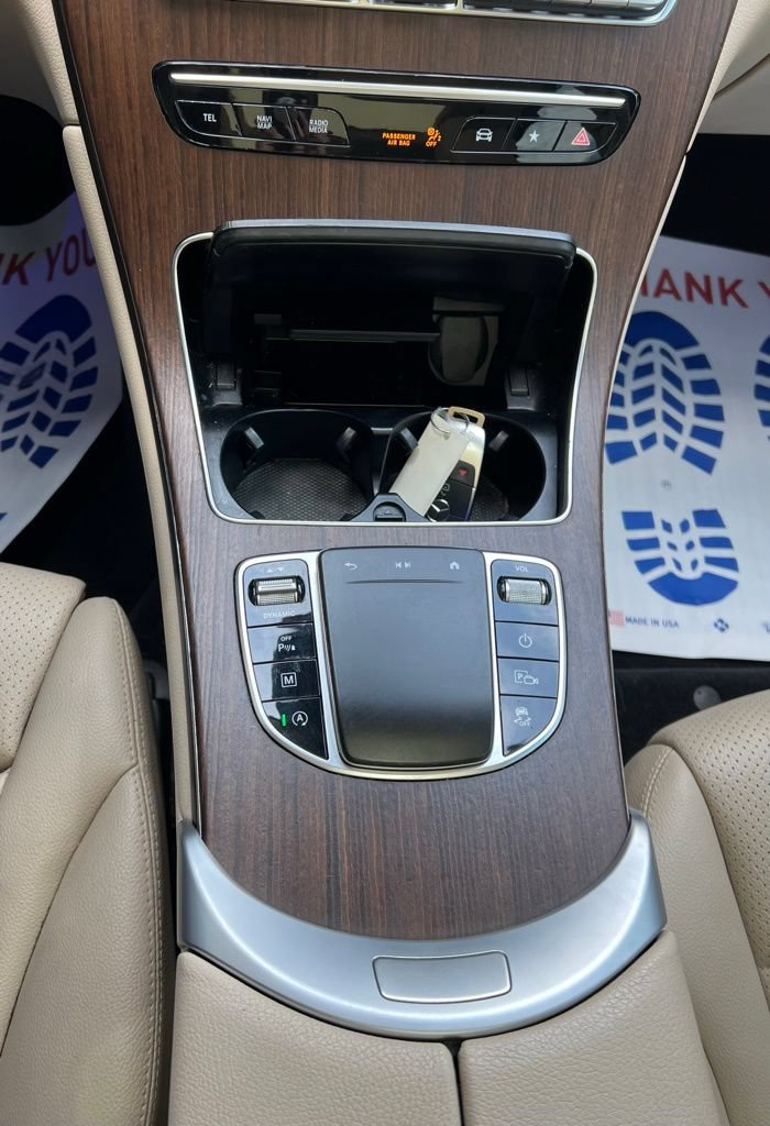 Used 2022 Mercedes-Benz GLC 300 4MATIC image 17