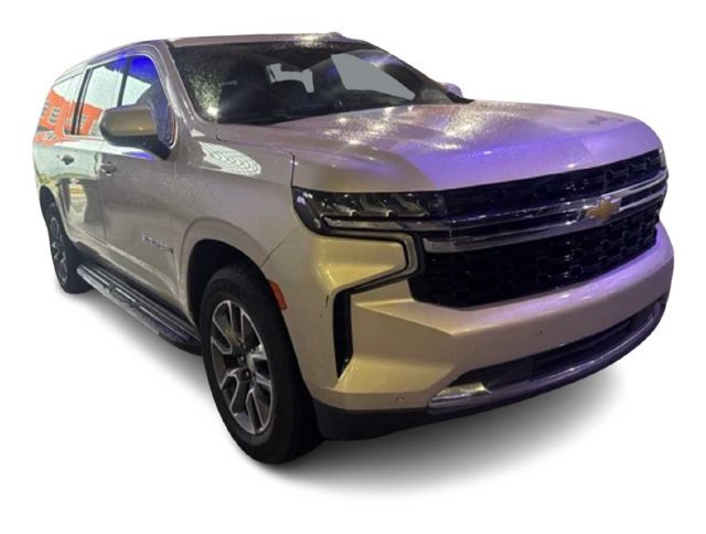 Used 2021 Chevrolet Suburban LS w/ Driver Alert Package RWD image 3