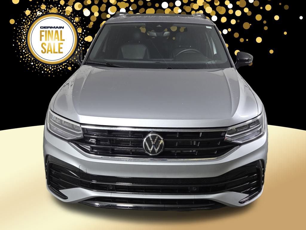 Used 2024 Volkswagen Tiguan SE R-Line image 3