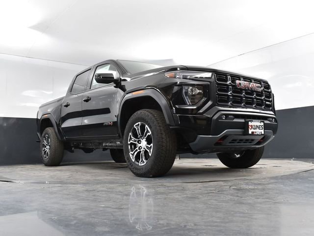 Used 2025 GMC Canyon AT4 image 38