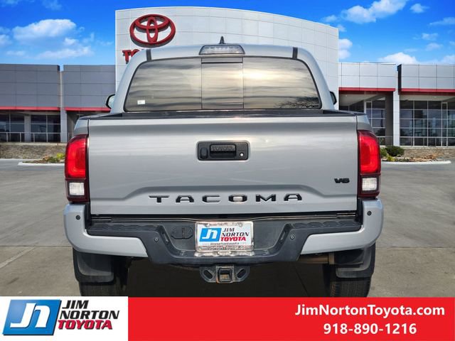 Used 2018 Toyota Tacoma TRD Off-Road image 7