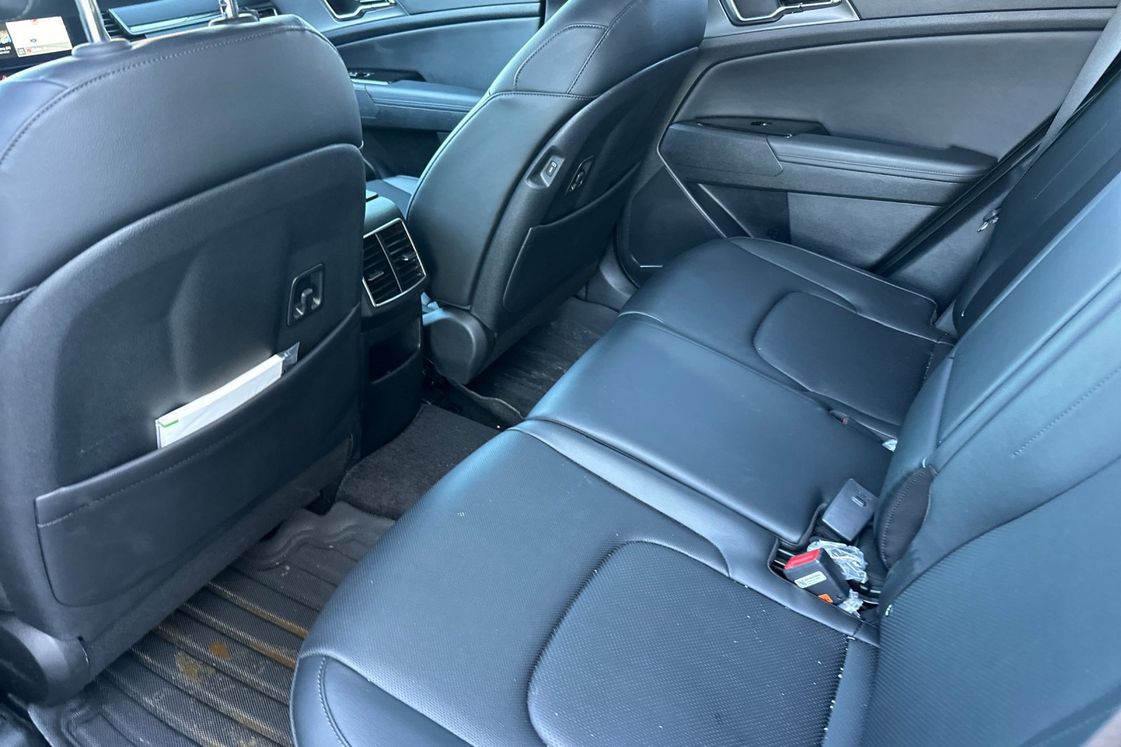 Used 2025 Kia Sportage SX FWD image 14