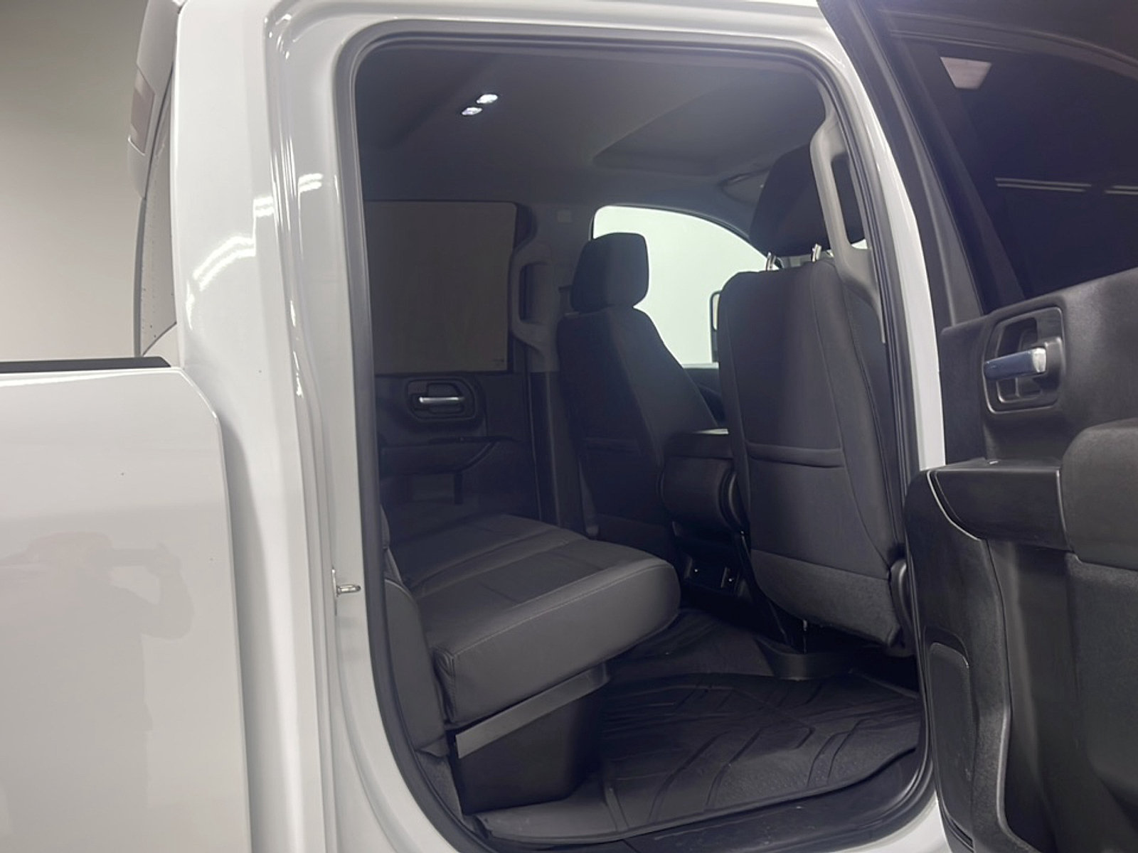 Used 2022 Chevrolet Silverado 3500 LT w/ Gooseneck/5TH Wheel Package AWD/4WD image 18