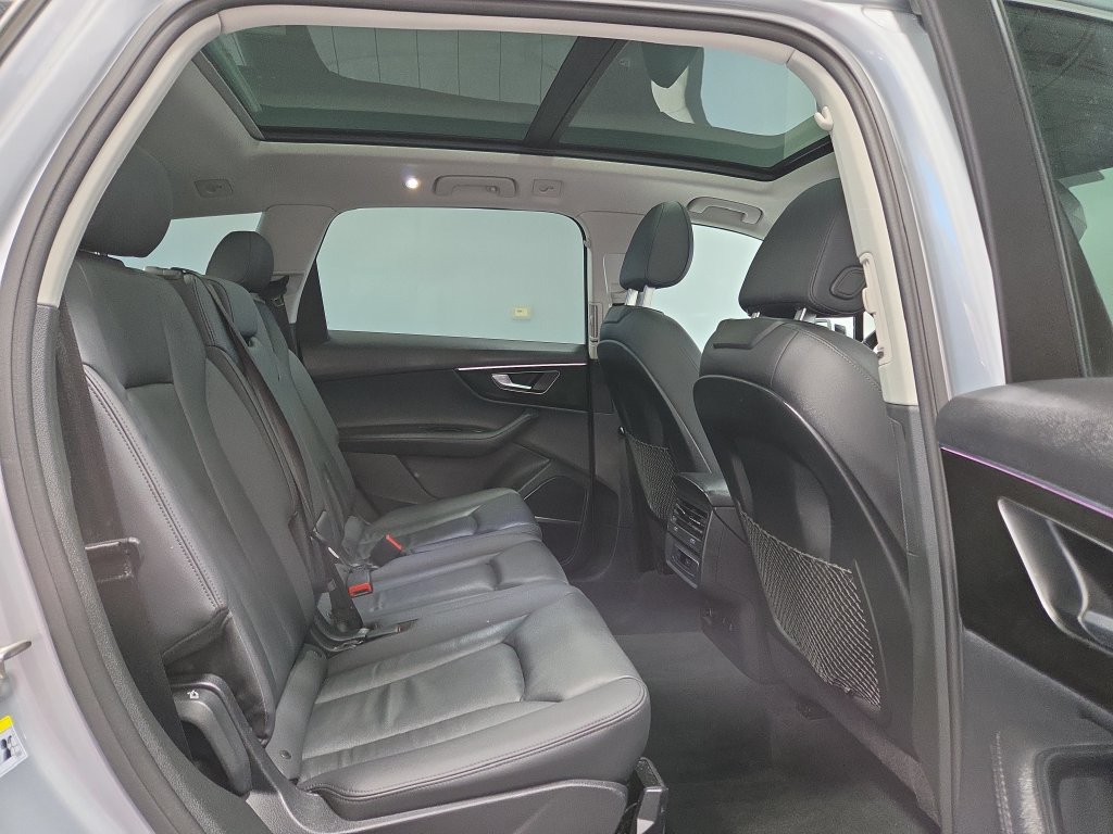 Used 2024 Audi Q7 3.0T Premium Plus AWD/4WD image 18