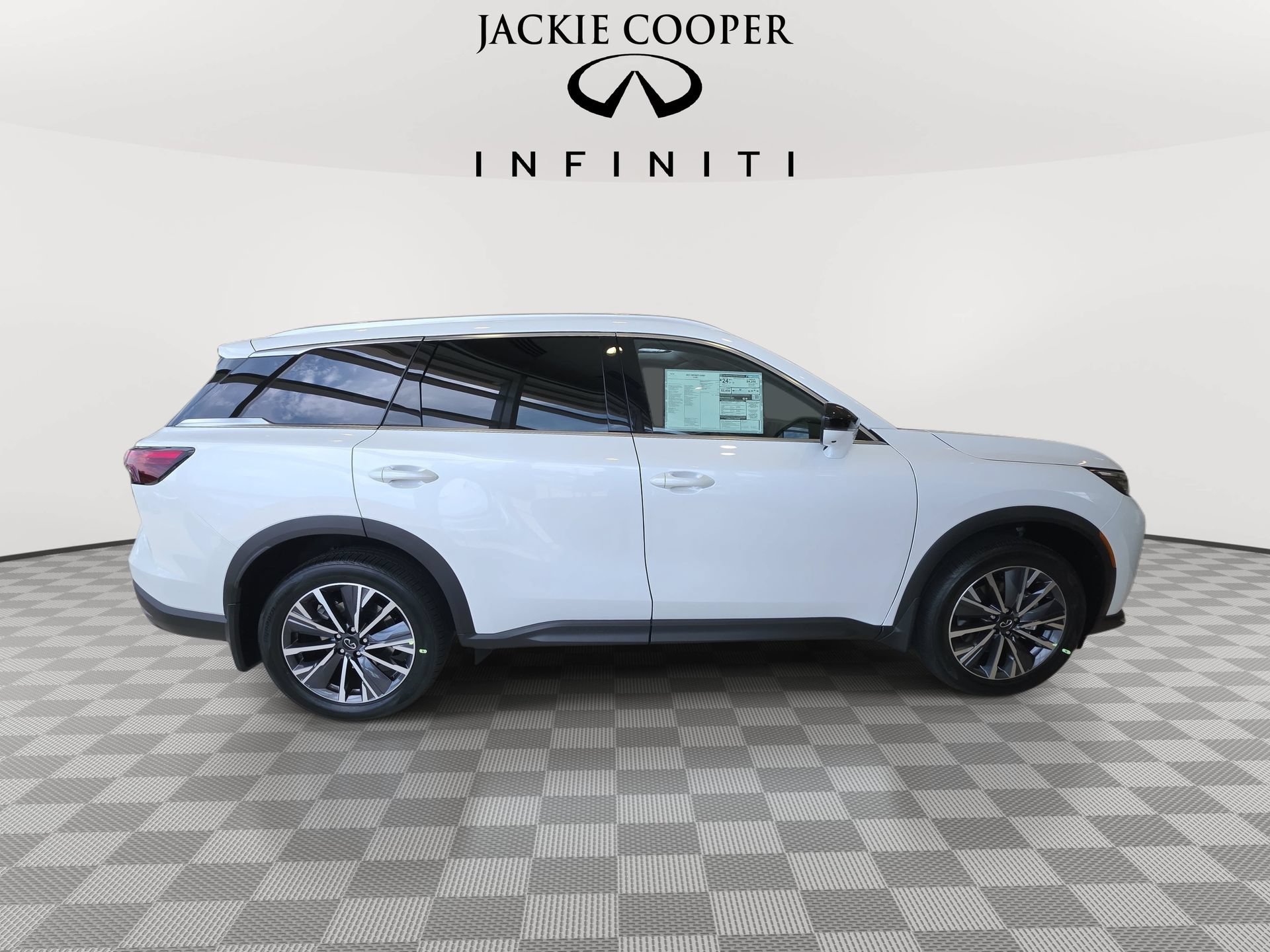 New 2027 INFINITI QX60 Luxe w/ Cargo Package FWD image 4