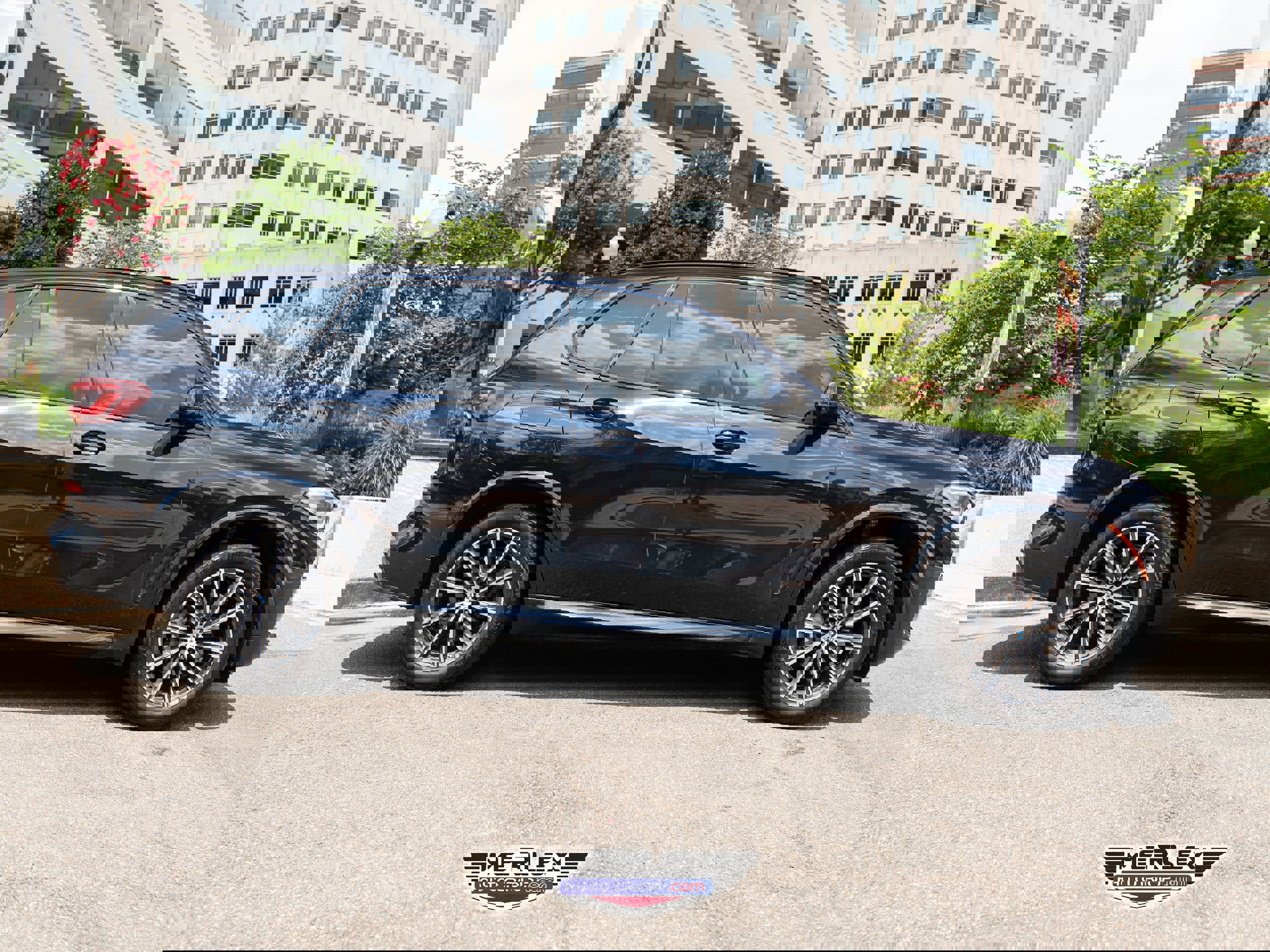 Used 2020 BMW X5 xDrive40i w/ M Sport Package image 8