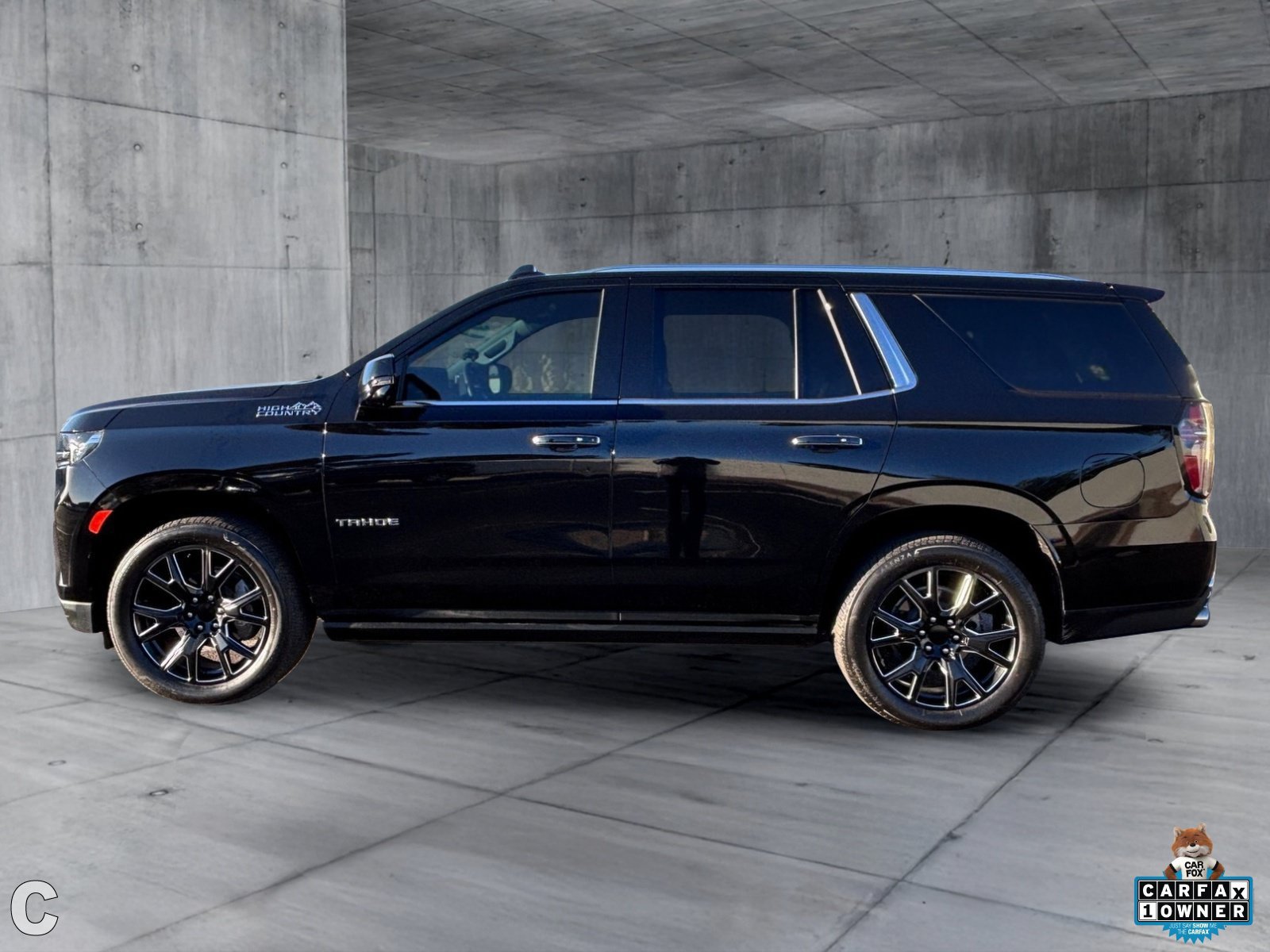 Certified 2024 Chevrolet Tahoe High Country AWD/4WD image 3