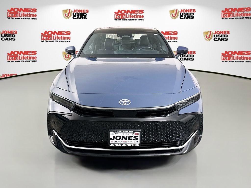 Used 2025 Toyota Crown Limited w/ Advanced Technology Package AWD/4WD image 10