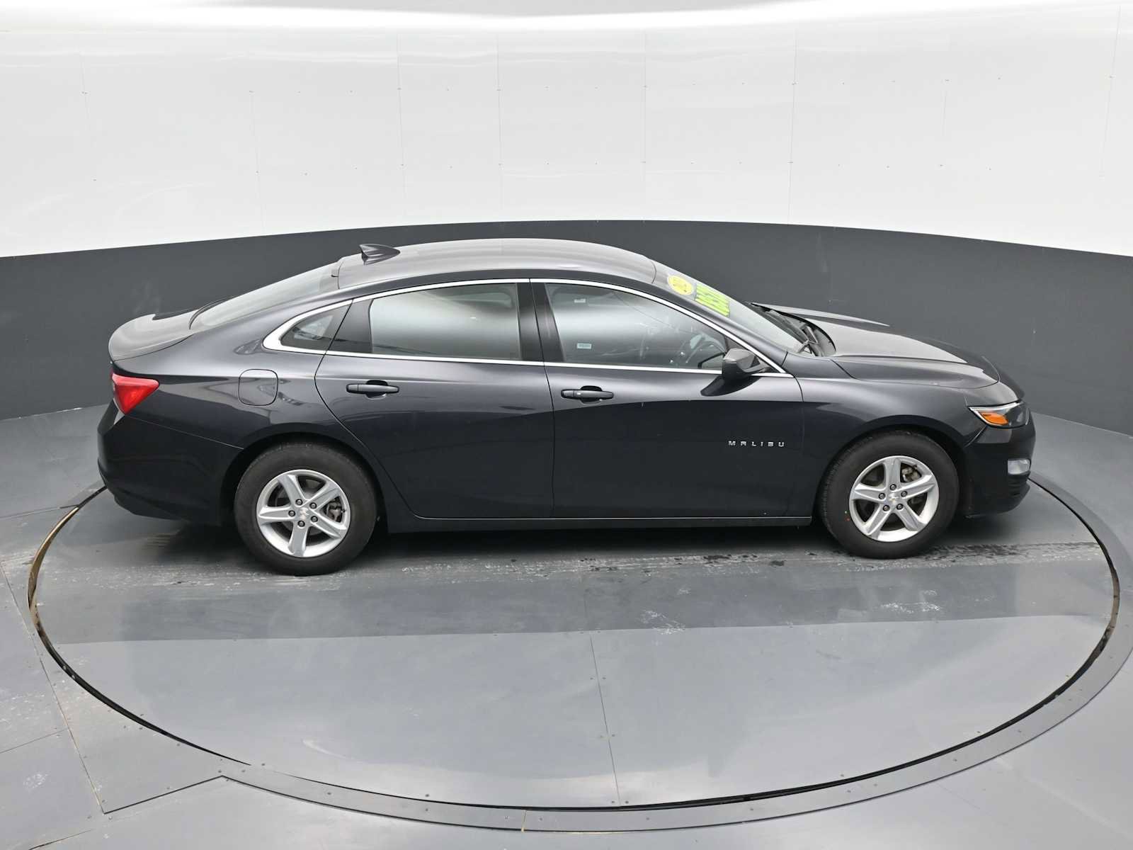 Used 2023 Chevrolet Malibu LT image 28