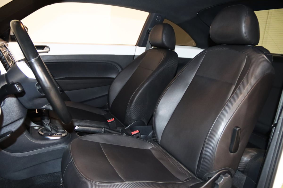 Used 2012 Volkswagen Beetle 2.5 image 32