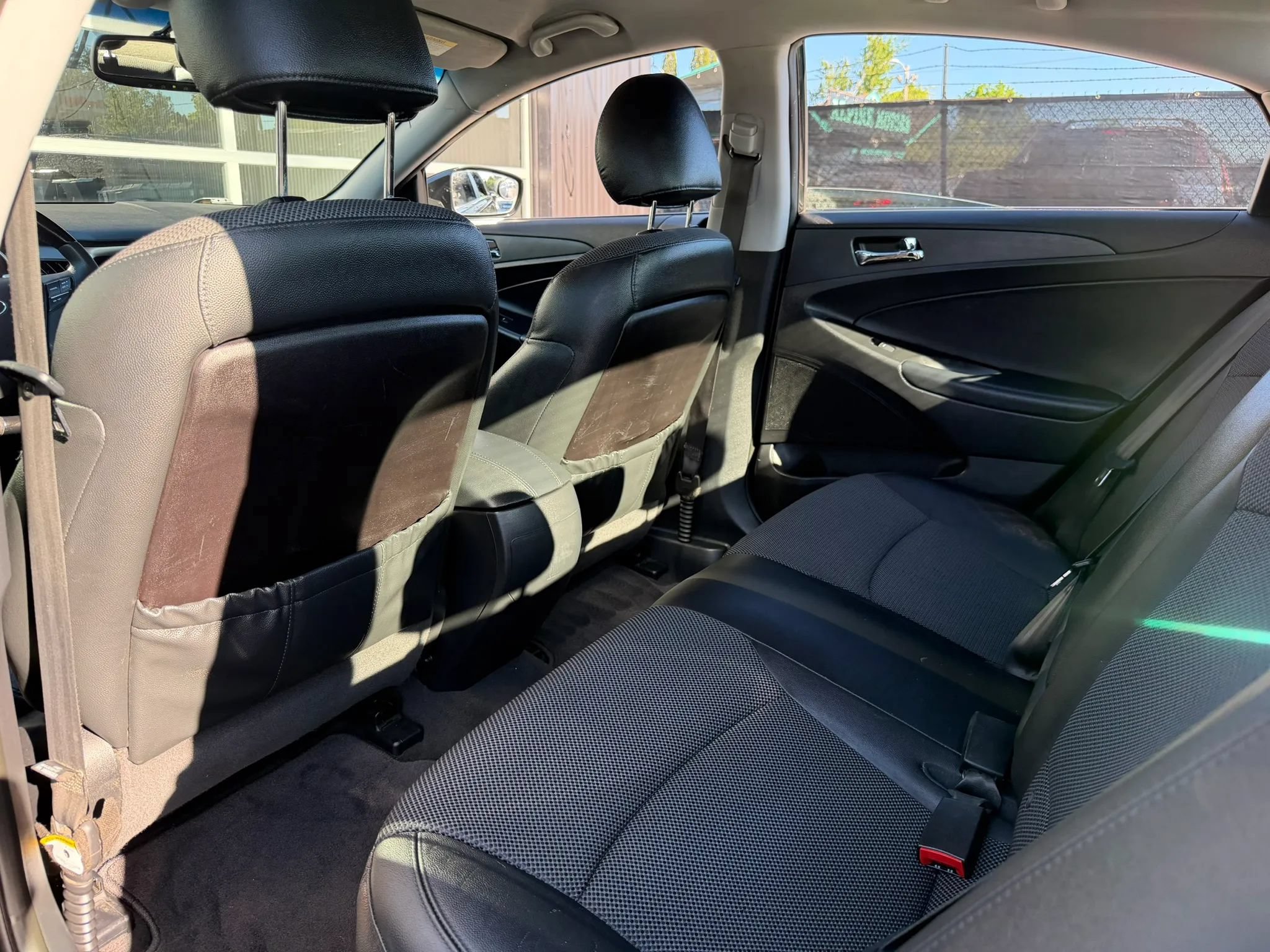 Used 2011 Hyundai Sonata SE FWD image 19