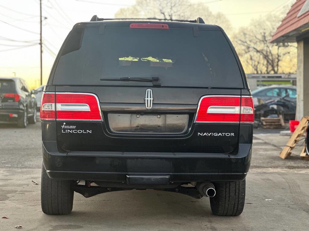 Used 2008 Lincoln Navigator 4WD image 6