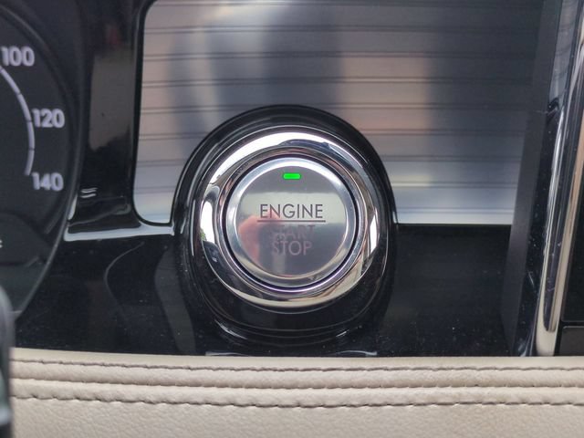 Used 2021 Lincoln Corsair FWD w/ Premium Package image 26