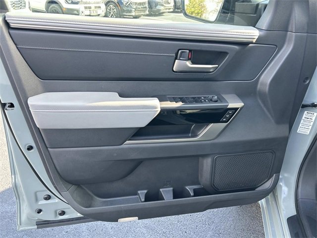 Used 2025 Toyota Tundra Limited image 21