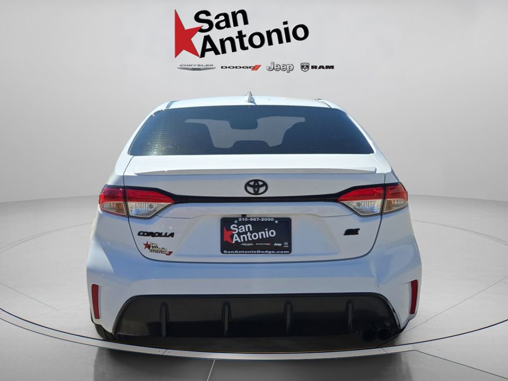 Used 2024 Toyota Corolla SE FWD image 7