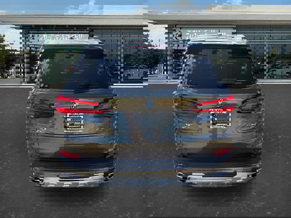 Used 2022 BMW X5 xDrive45e w/ Premium Package image 7