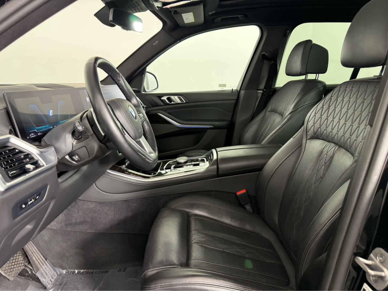 Used 2025 BMW X5 xDrive50e AWD/4WD image 9