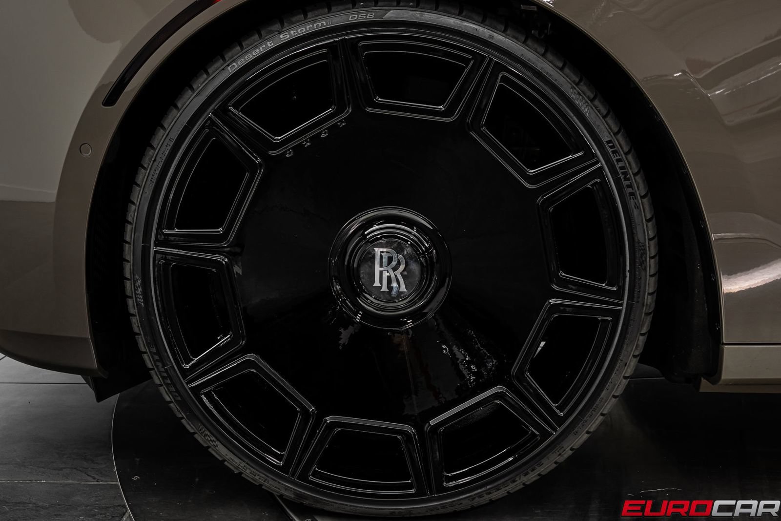 Used 2025 Rolls-Royce Ghost AWD/4WD image 22