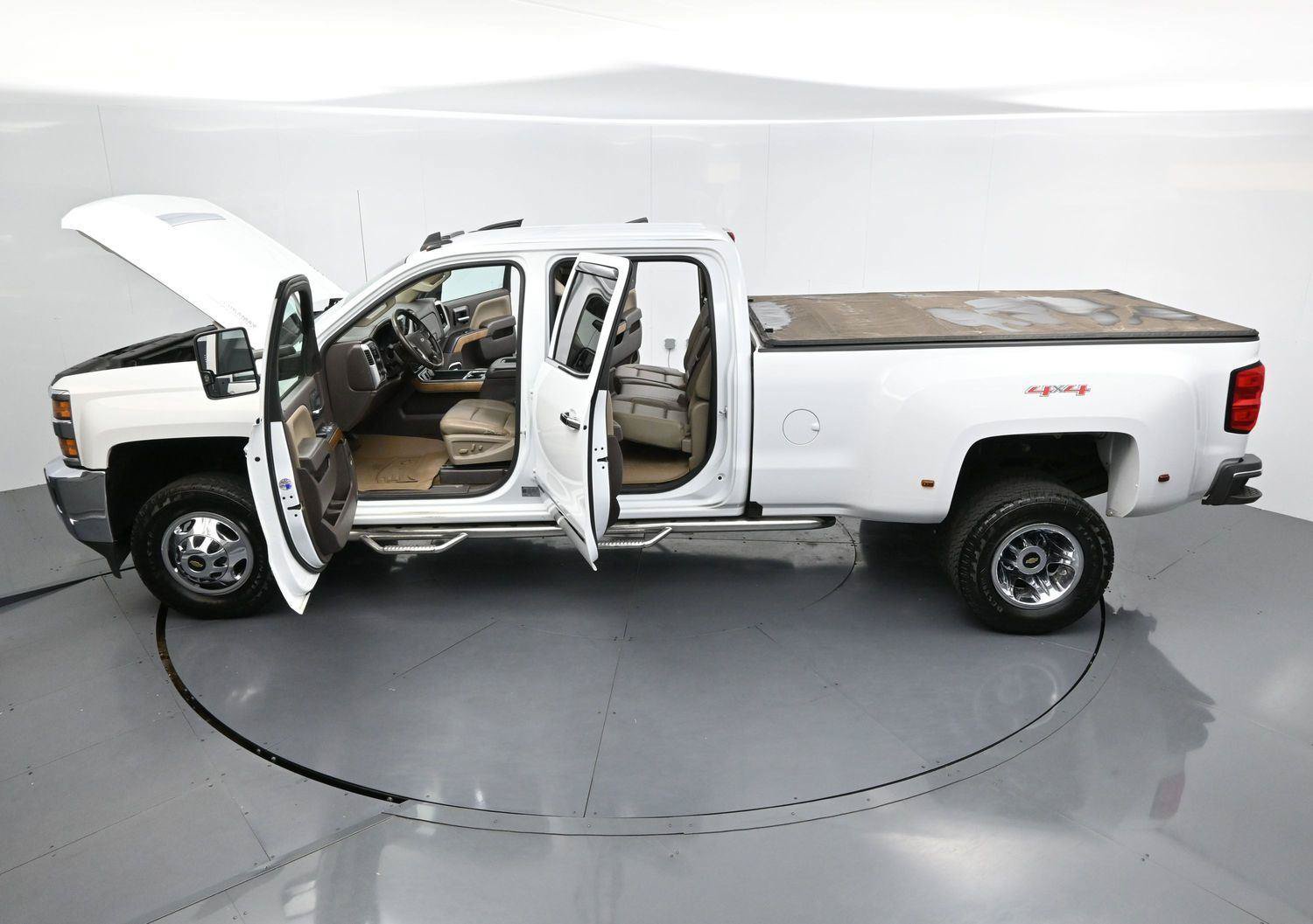 Used 2018 Chevrolet Silverado 3500 LTZ w/ Duramax Plus Package AWD/4WD image 38