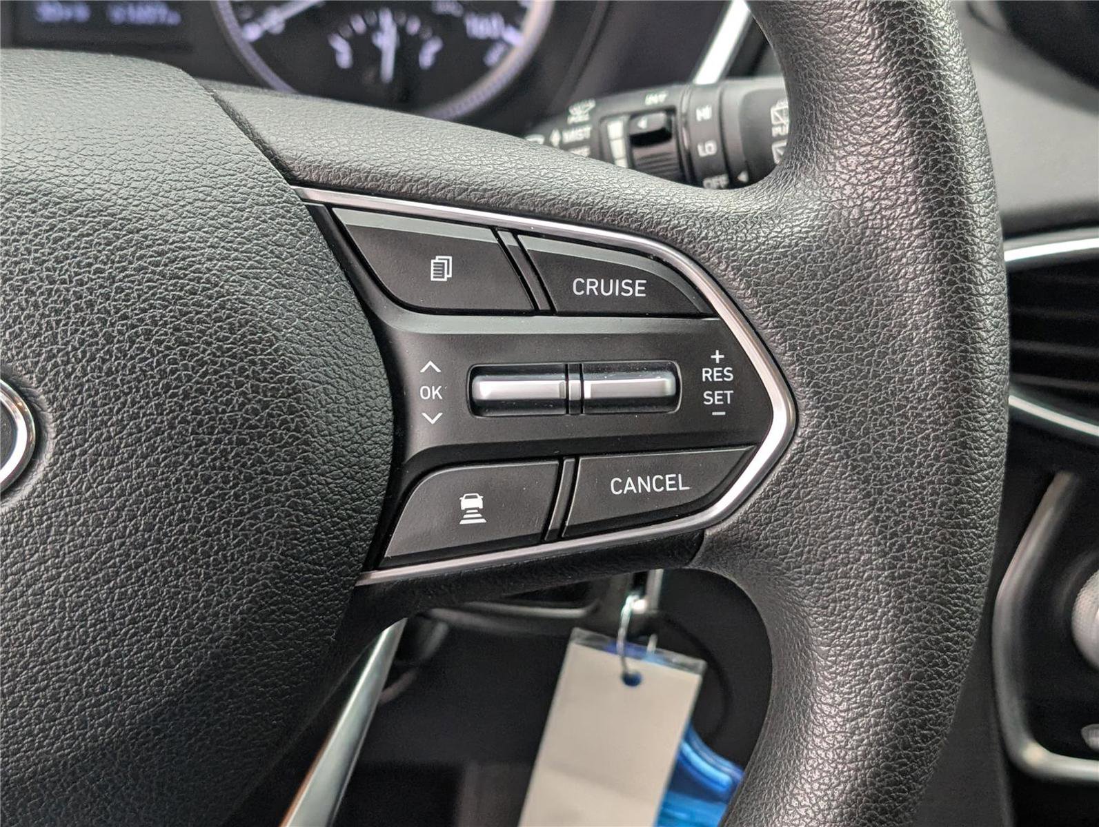 Used 2020 Hyundai Santa Fe SE image 21