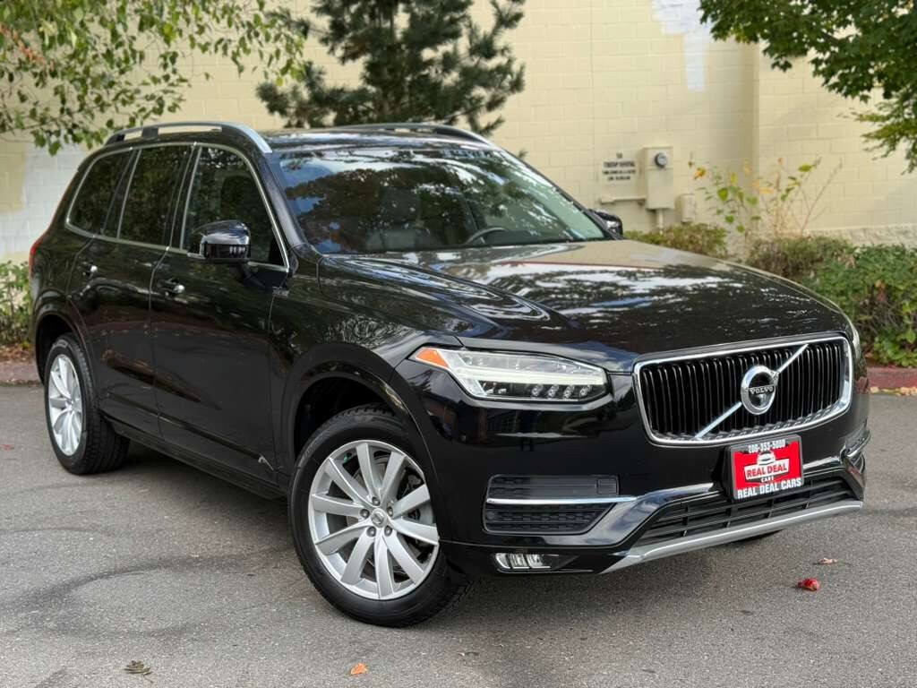 Used 2017 Volvo XC90 T6 Momentum w/ Vision Package AWD/4WD image 3