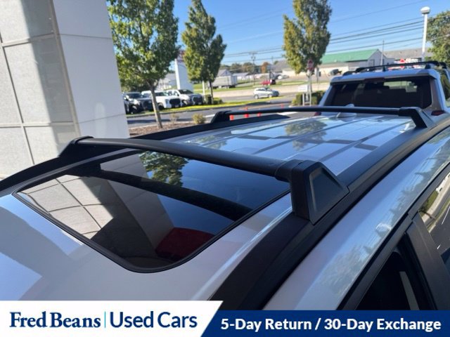 Used 2023 Toyota Corolla Cross AWD Hybrid w/ Moonroof Package image 23