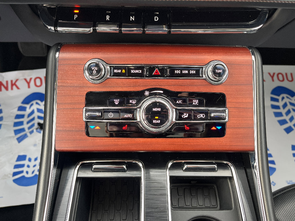 Used 2023 Lincoln Aviator Reserve AWD/4WD image 28
