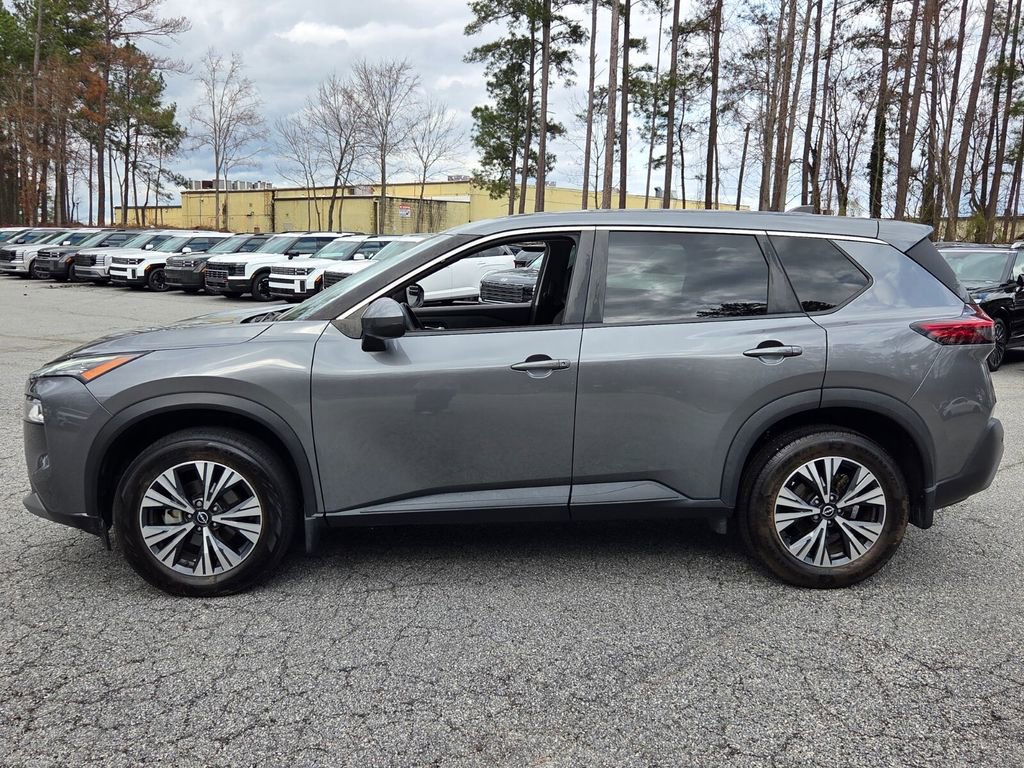 Used 2022 Nissan Rogue SV image 4