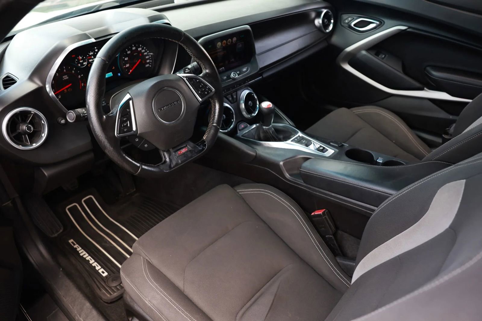 Used 2016 Chevrolet Camaro SS RWD image 18