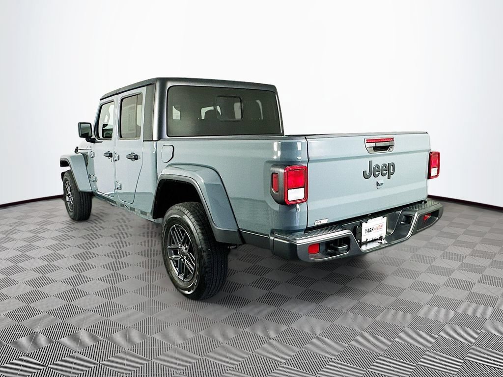 Certified 2025 Jeep Gladiator Sport AWD/4WD image 8