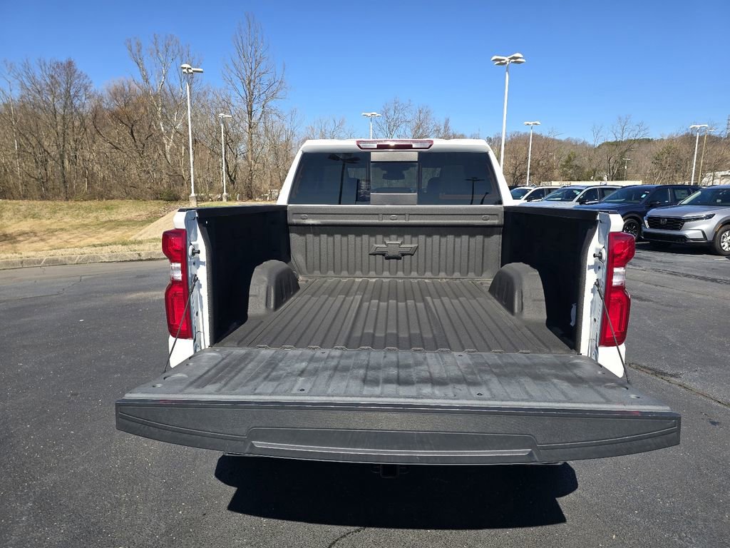 Used 2022 Chevrolet Silverado 1500 LTZ image 11