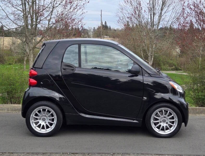 Used 2012 smart fortwo passion RWD image 13