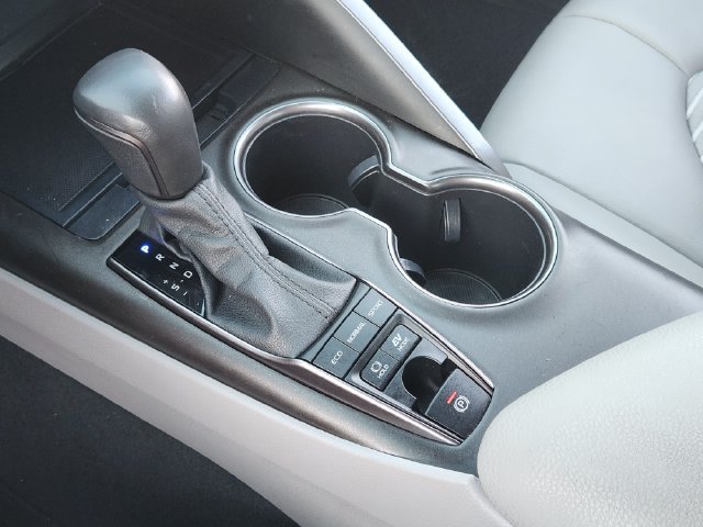 Used 2023 Toyota Camry SE FWD image 21