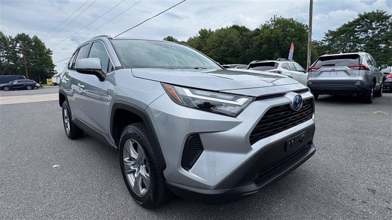 Used 2022 Toyota RAV4 XLE w/ Convenience Package AWD/4WD image 22