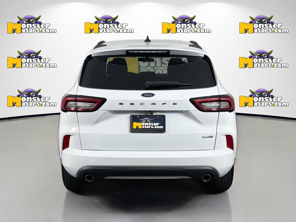 Used 2023 Ford Escape ST-Line w/ Equipment Group 301A image 6