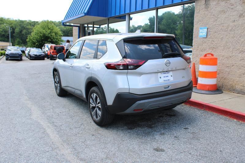 Used 2022 Nissan Rogue SV FWD image 4