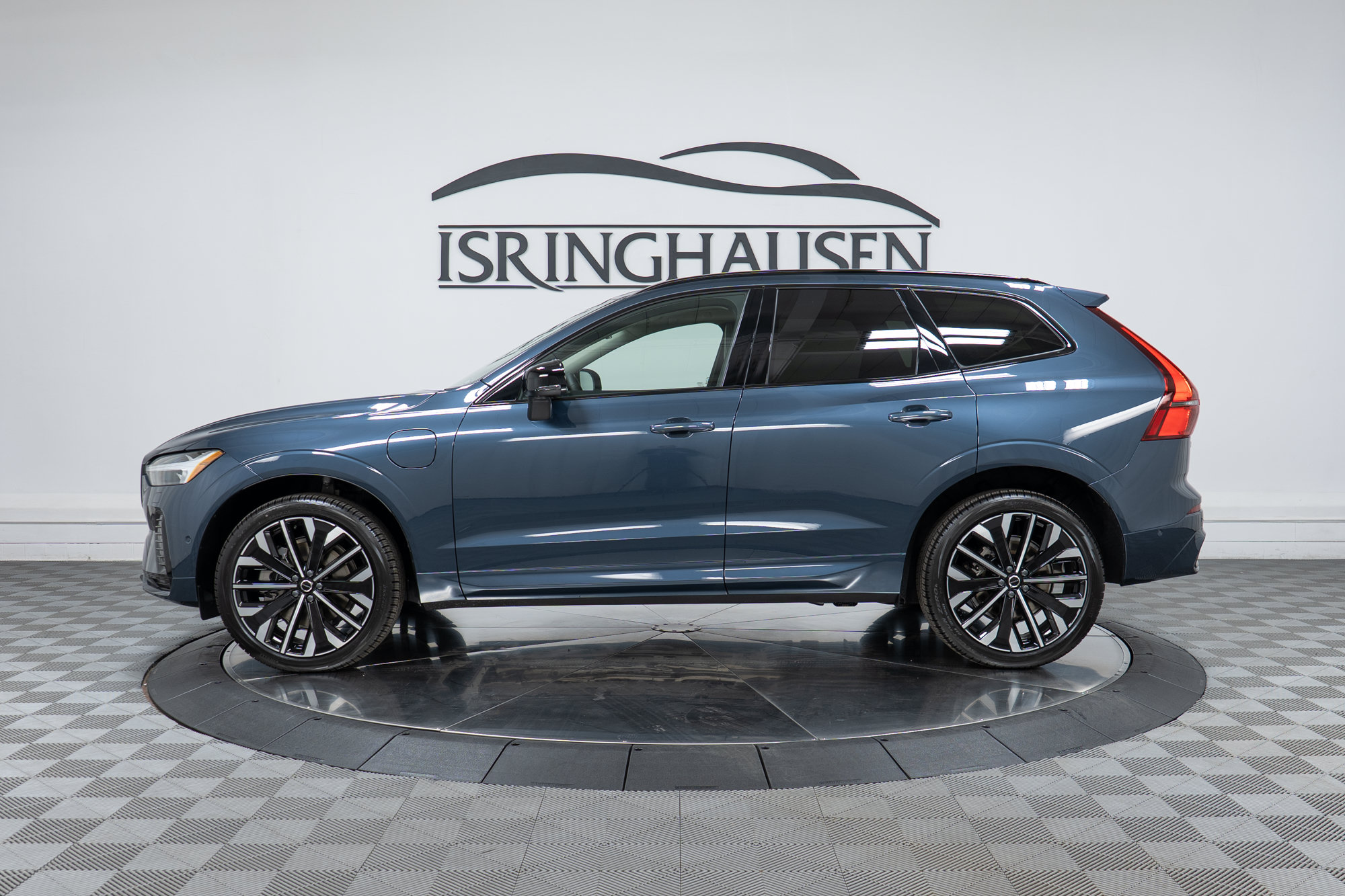 New 2027 Volvo XC60 T8 Ultra AWD/4WD image 8